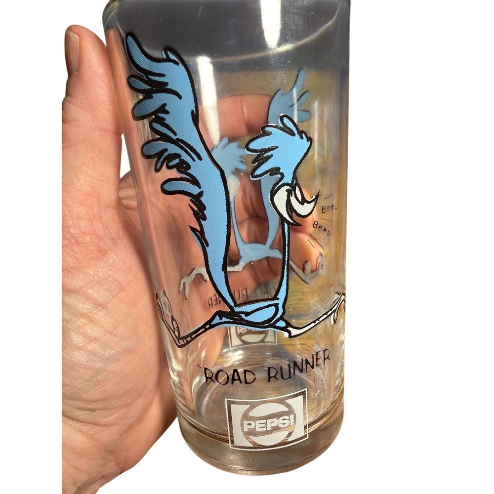 Vintage 1973 Pepsi Collector Series Road Runner Looney Tunes Glass Warner Bros
